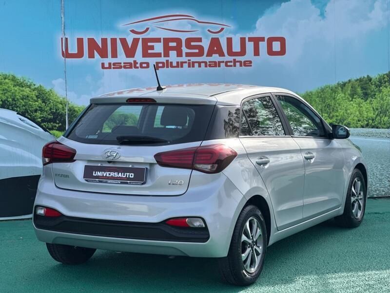 Usata Hyundai i20 75 CV (55 kW) 2019 Grigio Berlina