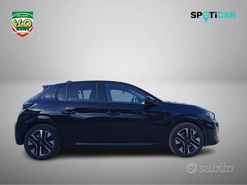 Usata Peugeot 208 Allure 101 CV (74 kW) 2025 Nero Utilitaria
