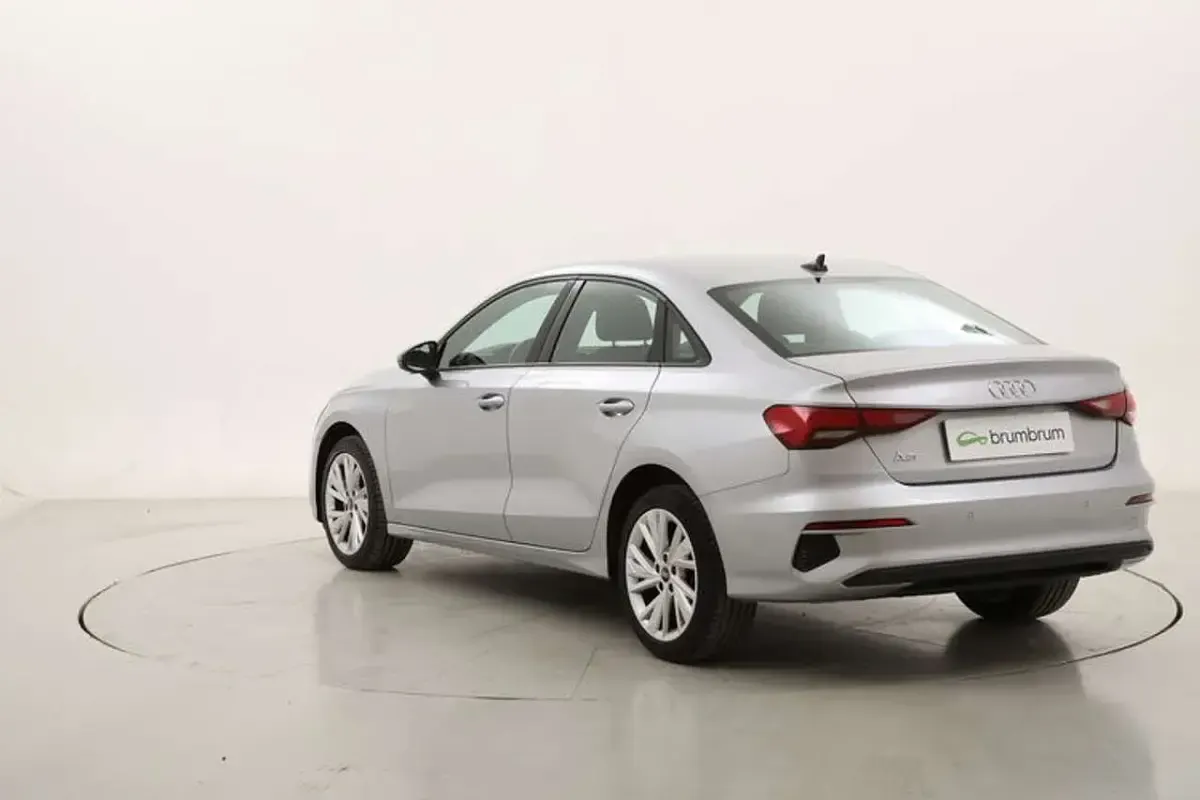 Usata Audi A3 Business 116 CV (85 kW) 2022 Argento Berlina