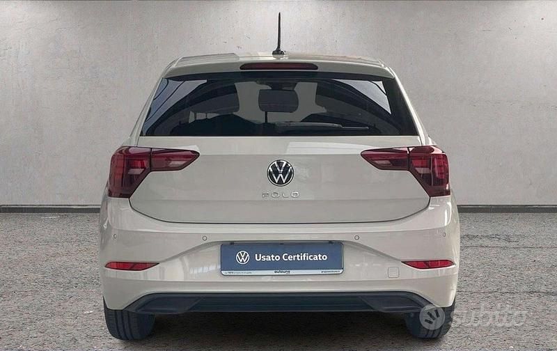 Usata VW Polo 95 CV (69 kW) 2024 Grigio Utilitaria