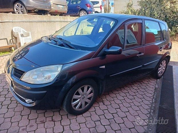 Grigio Usata 2007 Renault Scénic II Monovolume | 2500 € (Cara) - Immagine 1/4