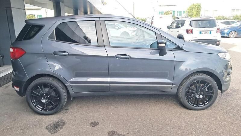 Usata Ford Ecosport Titanium 95 CV (69 kW) 2017 Grigio SUV