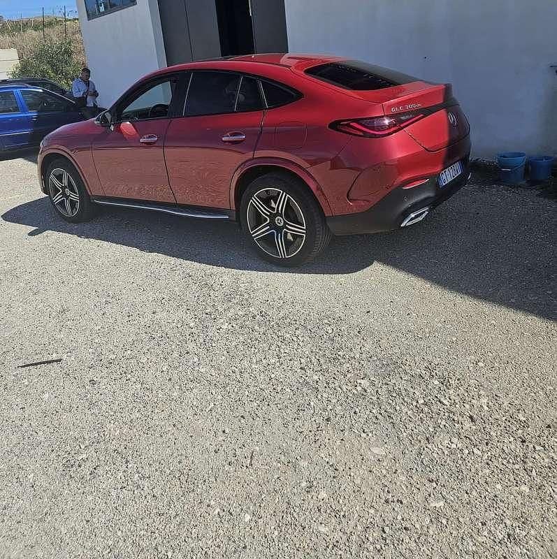 Usata Mercedes GLC300e AMG Line Premium Plus 197 CV (144 kW) 2023 Marrone Coupé