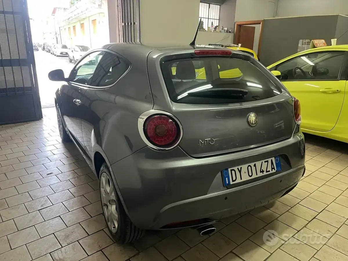 Usata Alfa Romeo MiTo Distinctive 120 CV (88 kW) 2009 Grigio Utilitaria