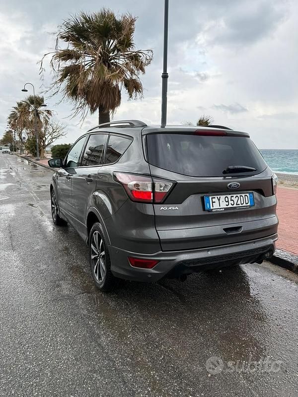 Usata Ford Kuga ST-Line 120 CV (88 kW) 2019 SUV