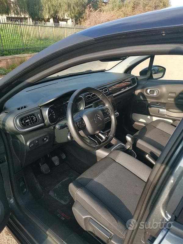 Usata Citroën C3 Shine 75 CV (55 kW) 2018 Grigio Utilitaria