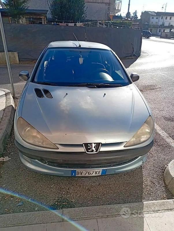 Usata Peugeot 206 2001 Grigio