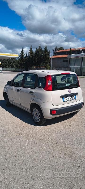 Usata Fiat Panda Lounge 69 CV (50 kW) 2016 Utilitaria