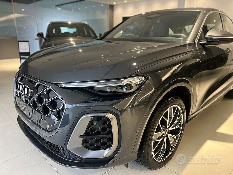 Nuova Audi Q5 Premium 204 CV (150 kW) 2025 Grigio SUV