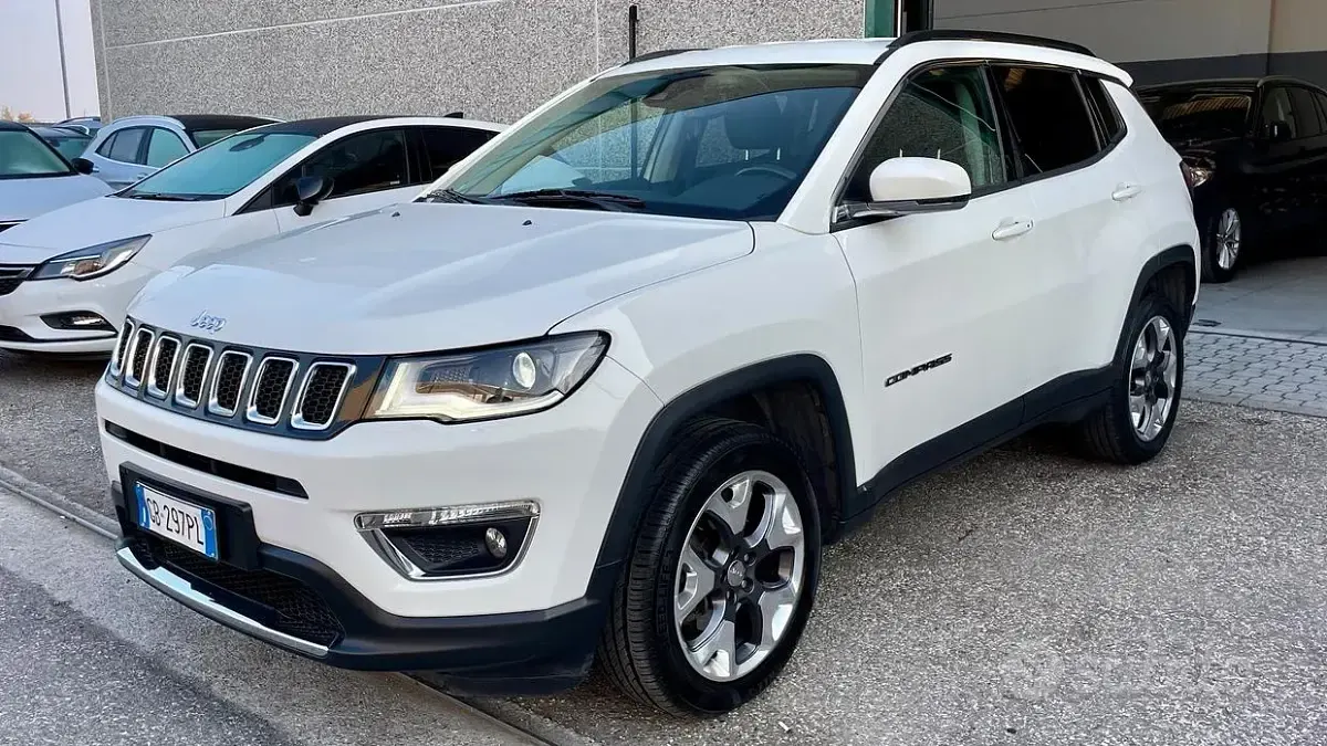 Usata Jeep Compass Limited 140 CV (102 kW) 2020 Bianco SUV
