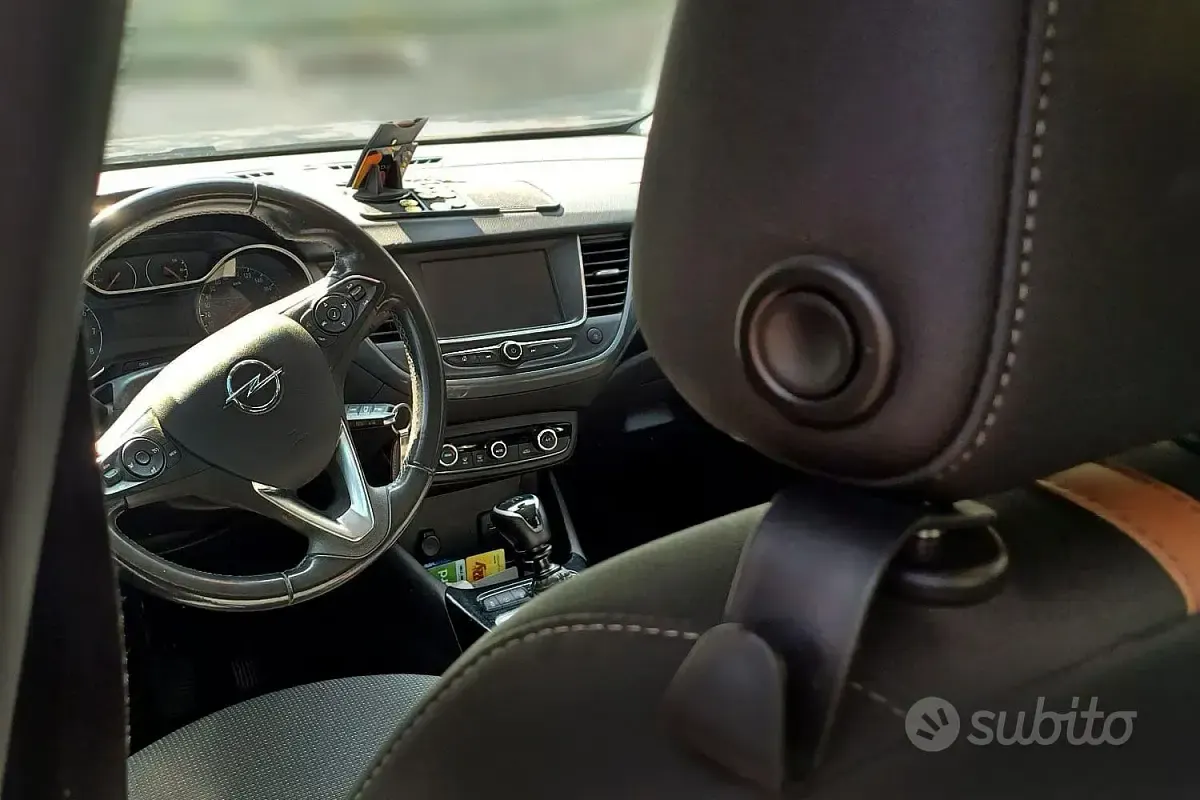 Usata Opel Crossland 83 CV (61 kW) 2021 Bianco SUV