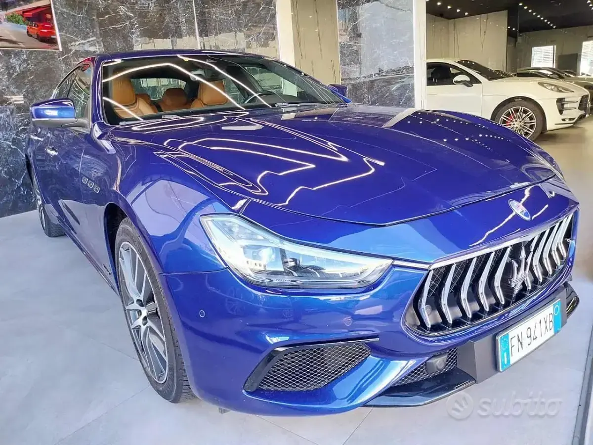Usata Maserati Ghibli 430 CV (316 kW) 2018 Blu Berlina