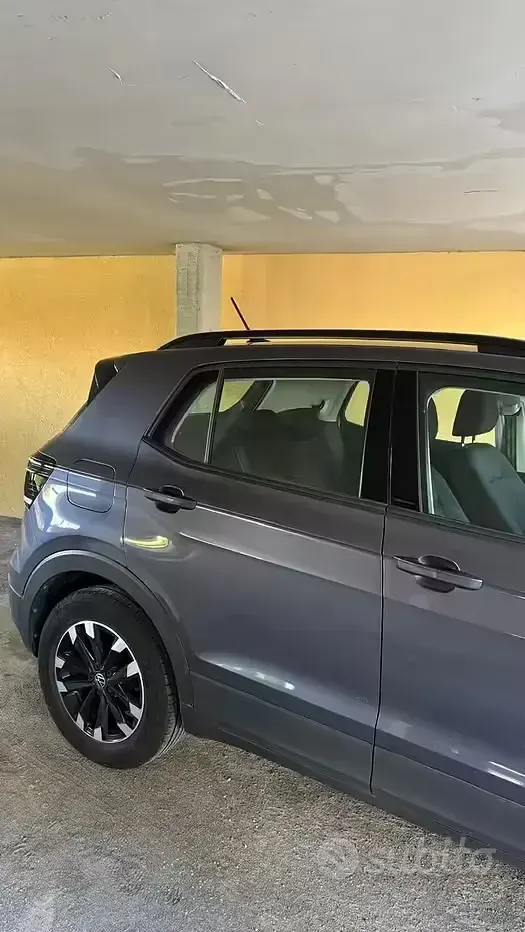 Usata VW T-Cross Style 95 CV (69 kW) 2023 Grigio SUV