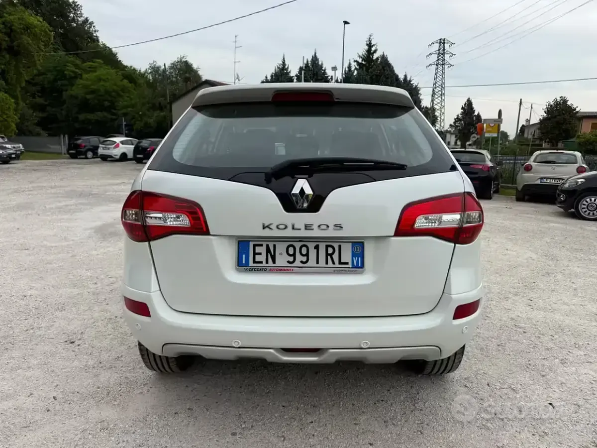 Usata Renault Koleos Luxe 150 CV (110 kW) 2012 Bianco SUV