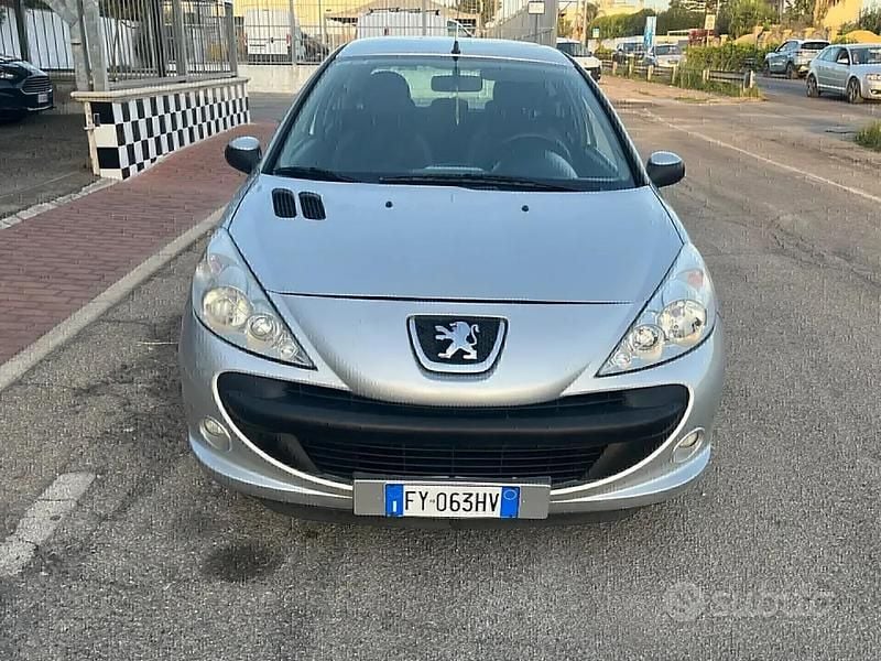 Usata Peugeot 206+ 70 CV (51 kW) 2011 Grigio Utilitaria