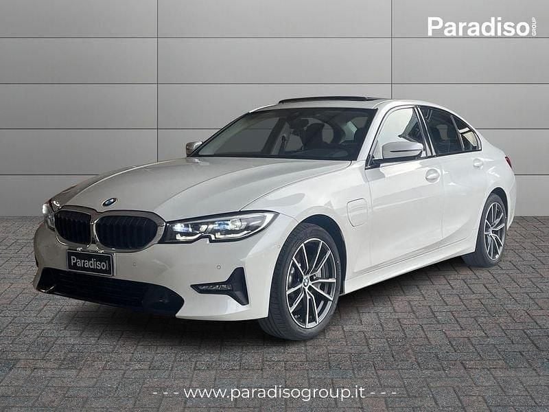 Usata BMW 330e M Sport 292 CV (214 kW) 2020 Bianco Berlina