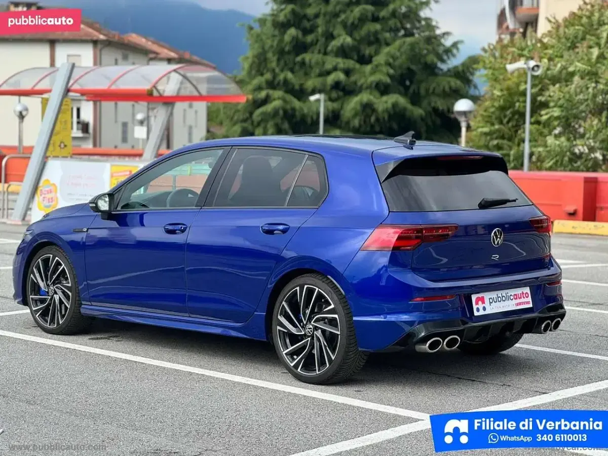 Usata VW Golf VIII R 320 CV (235 kW) 2021 Blu/azzurro Berlina