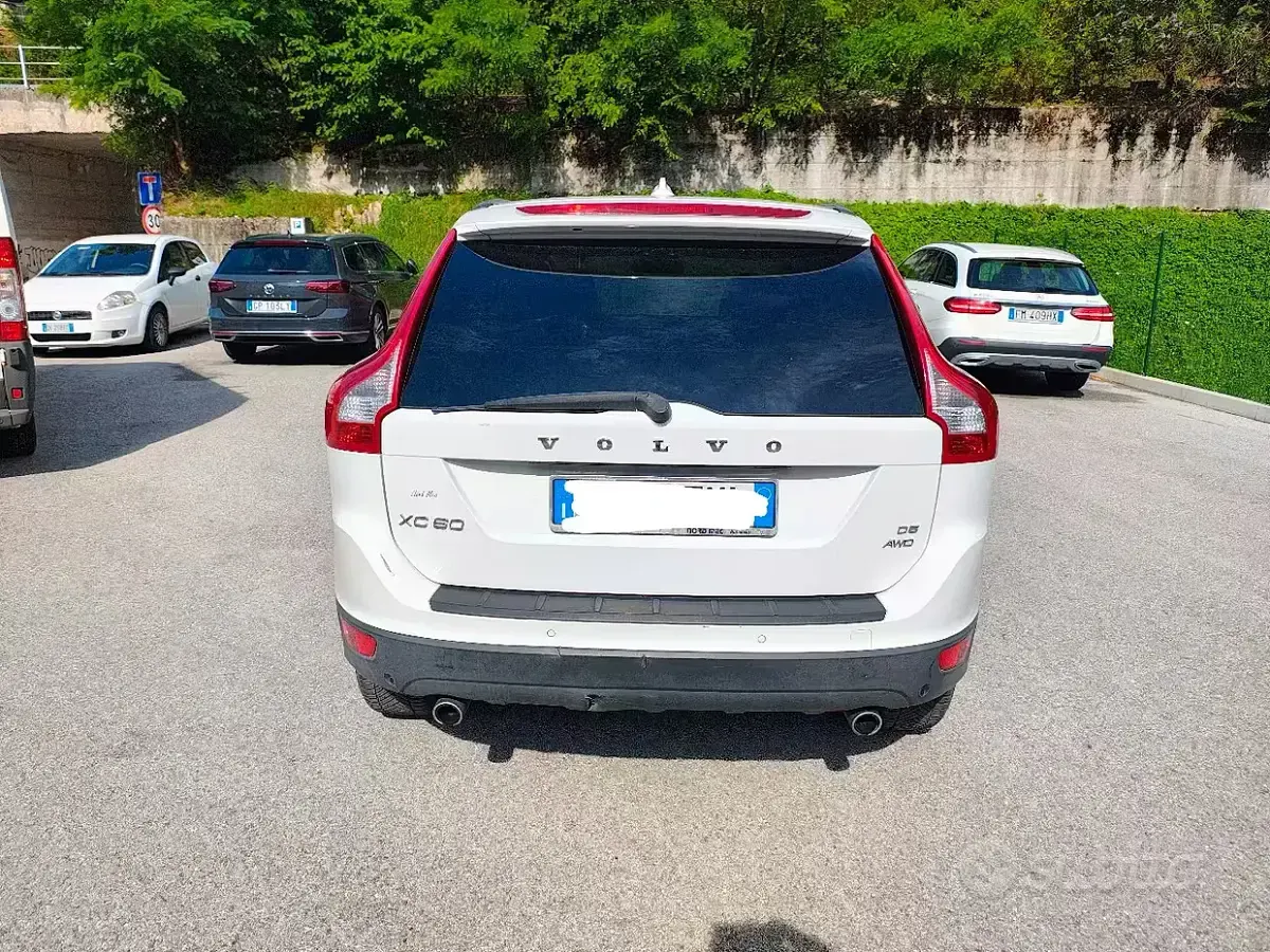 Usata Volvo XC60 185 CV (136 kW) 2010 Bianco SUV