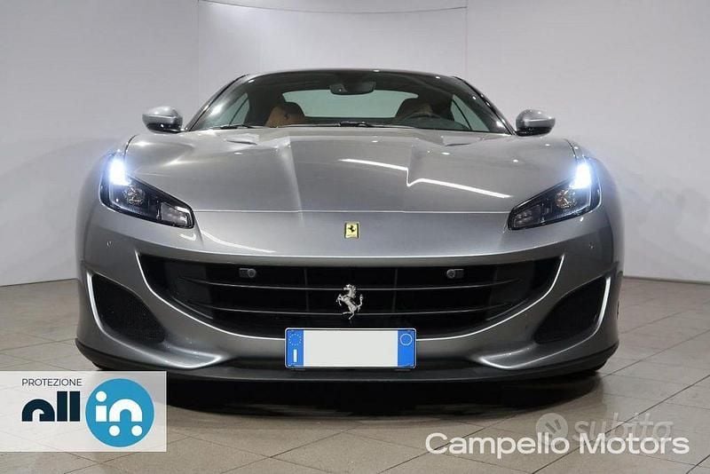 Usata Ferrari Portofino 600 CV (441 kW) 2019 Grigio Cabrio