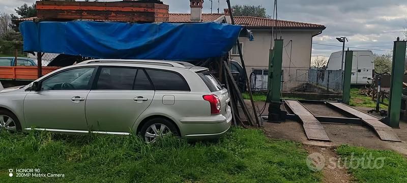 Usata Toyota Avensis 2007 Grigio Station wagon
