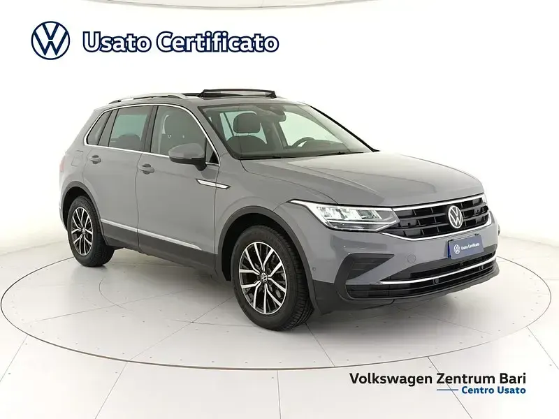 Usata VW Tiguan Life 150 CV (110 kW) 2021 Grigio SUV