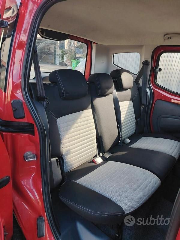 Usata Fiat Qubo Trekking 75 CV (55 kW) 2010 Rosso Monovolume