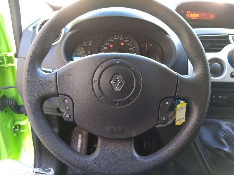 Usata Renault Kangoo 75 CV (55 kW) 2012 Verde Monovolume