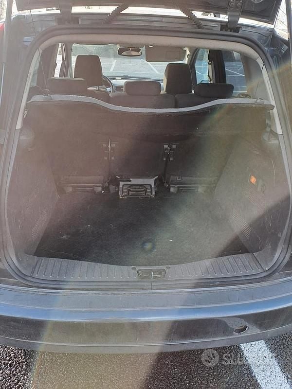 Usata Ford C-MAX Titanium 90 CV (66 kW) 2008 Grigio Monovolume