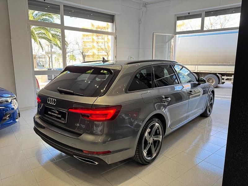 Usata Audi A4 Business 150 CV (110 kW) 2019 Grigio Berlina