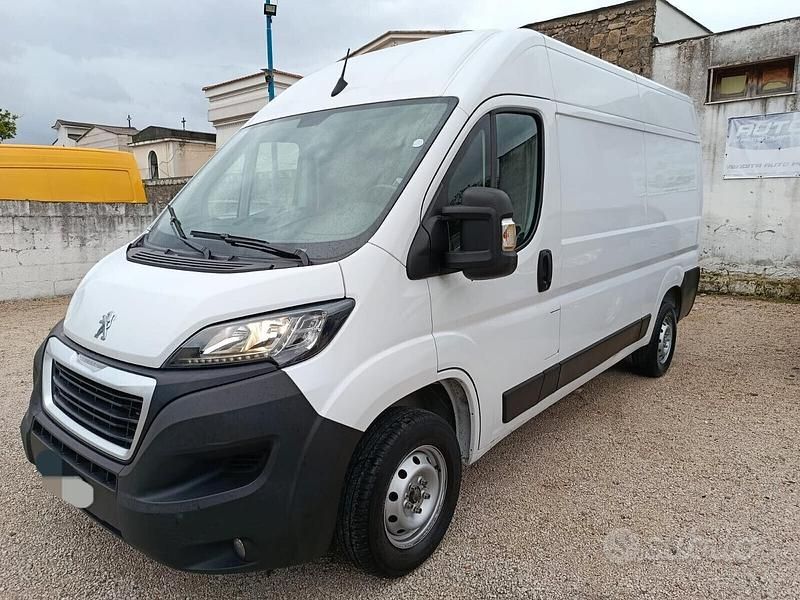 Usata Peugeot Boxer 140 CV (102 kW) 2022 Bianco Furgone
