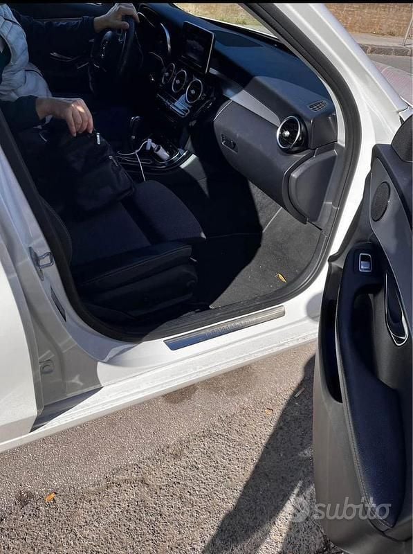 Usata Mercedes C220 170 CV (125 kW) 2017 Bianco Station wagon
