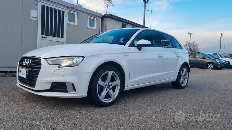 Usata Audi A3 Design 110 CV (80 kW) 2016 Bianco Berlina