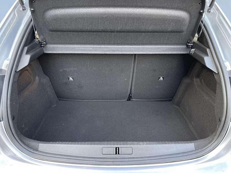 Usata Peugeot 208 Allure 101 CV (74 kW) 2025 Grigio Utilitaria