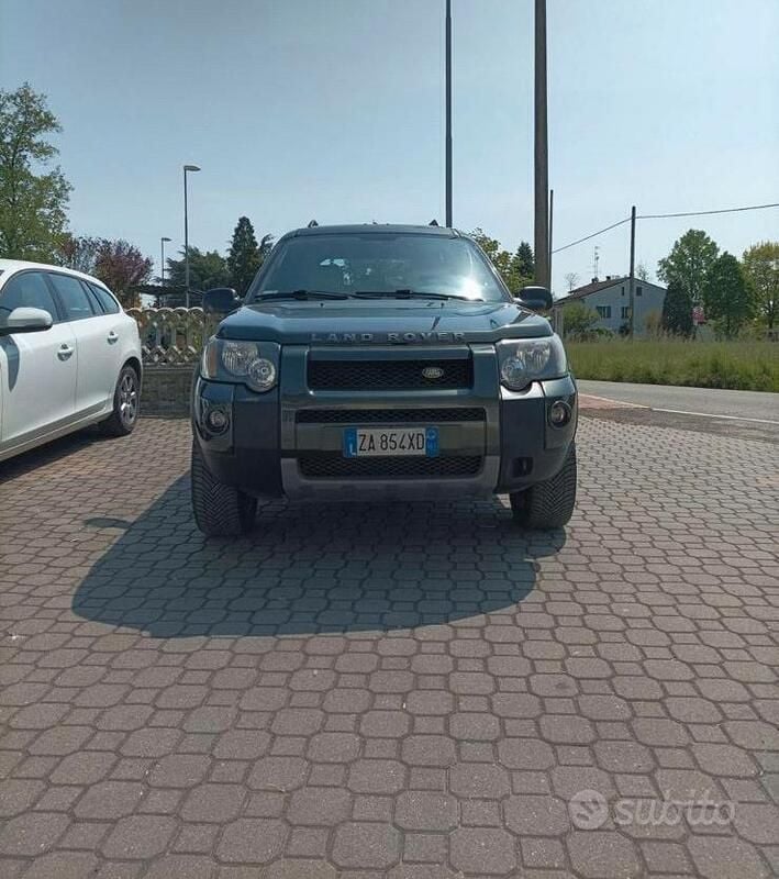 Verde Usata 2006 Land Rover Freelander 2 SUV | 3000 € (Ottimo prezzo) - Immagine 1/4