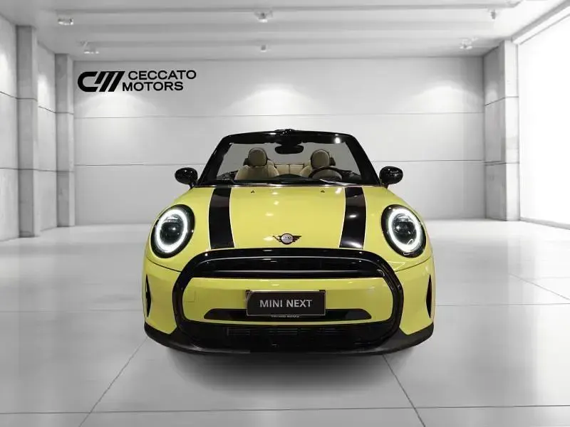 Usata Mini Cooper Cabriolet Classic 136 CV (100 kW) 2022 Oro Cabrio