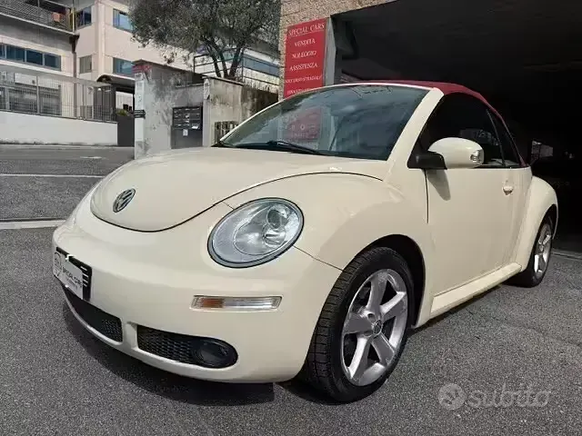 Usata VW New Beetle Edition 105 CV (77 kW) 2008 Beige Utilitaria