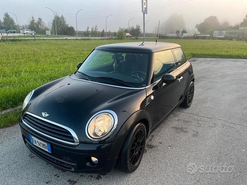 Usata Mini Cooper 2009 Nero Utilitaria