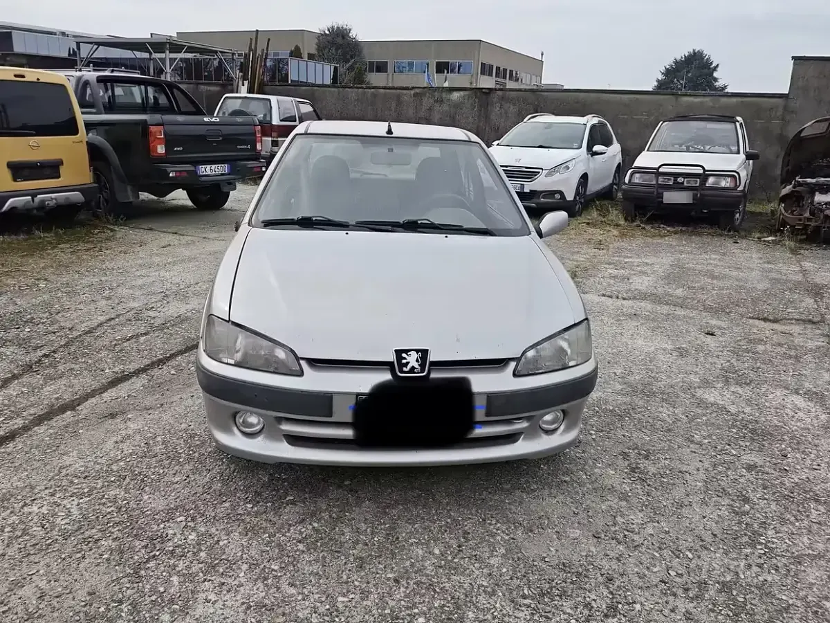 Usata Peugeot 106 75 CV (55 kW) 2001 Grigio Utilitaria