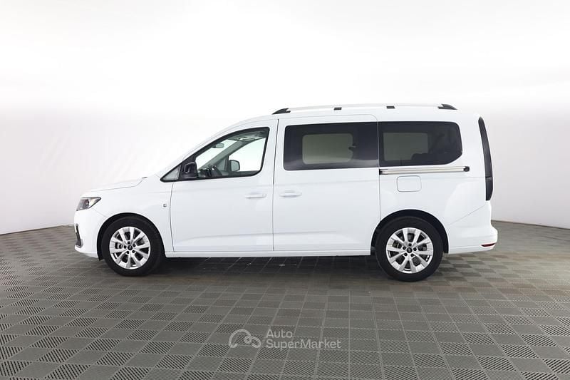 Usata Ford Grand Tourneo Connect Titanium 122 CV (89 kW) 2025 Bianco Monovolume