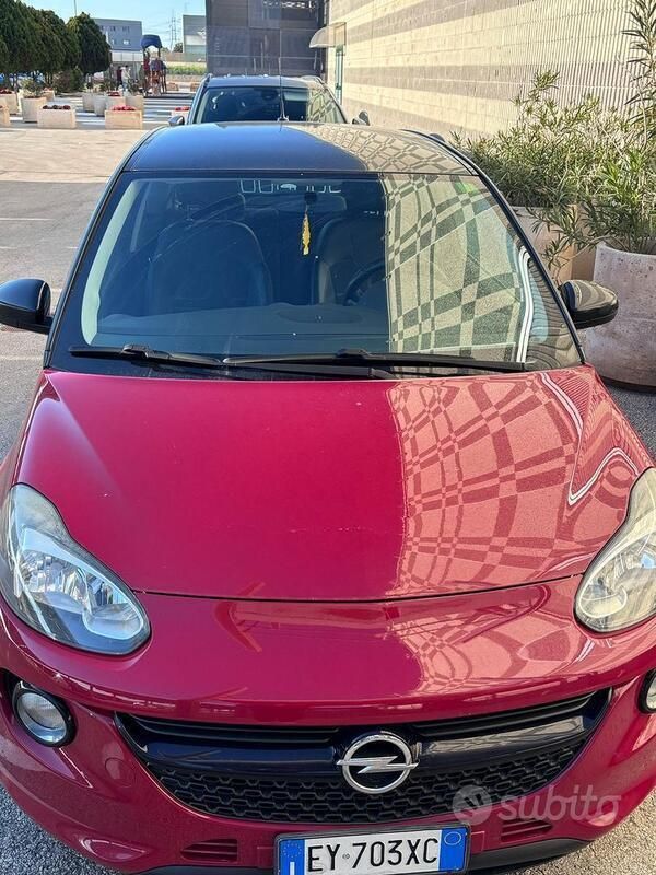 Usata 2015 Opel Adam Glam Due volumi | 6500 € (Buon prezzo) - Immagine 1/4