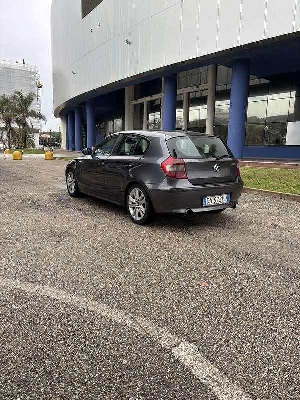 Usata BMW 120 163 CV (119 kW) 2006 Utilitaria
