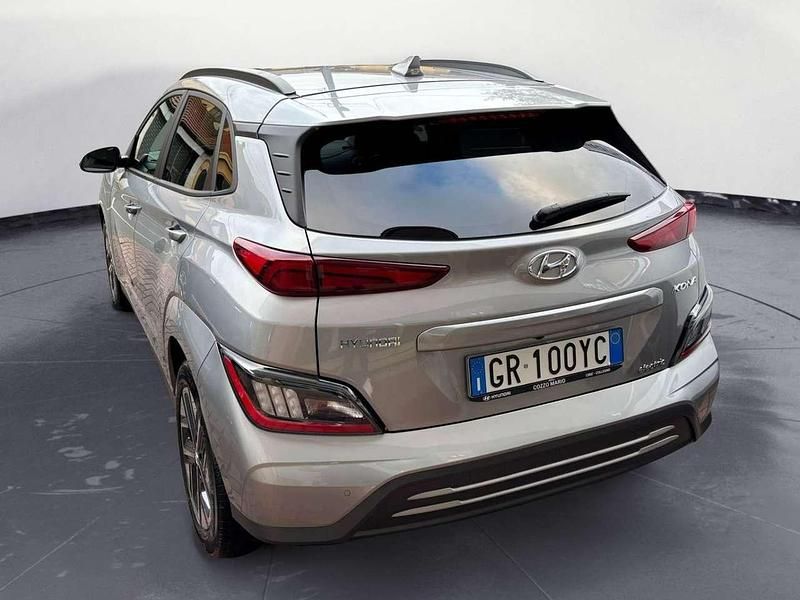 Usata Hyundai Kona 100 kW (136 CV) 2023 Grigio SUV