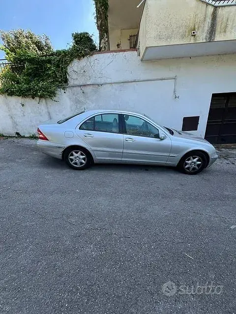 Usata Mercedes C200 2000 Grigio Berlina