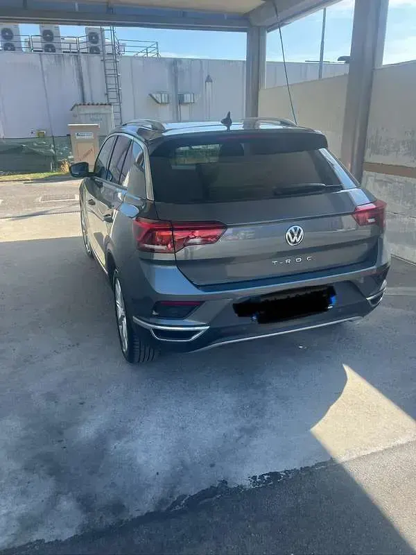 Usata VW T-Roc Advance 116 CV (85 kW) 2020 Grigio SUV