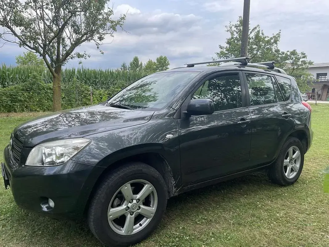 Usata Toyota RAV4 Sol 152 CV (111 kW) 2008 Nero SUV