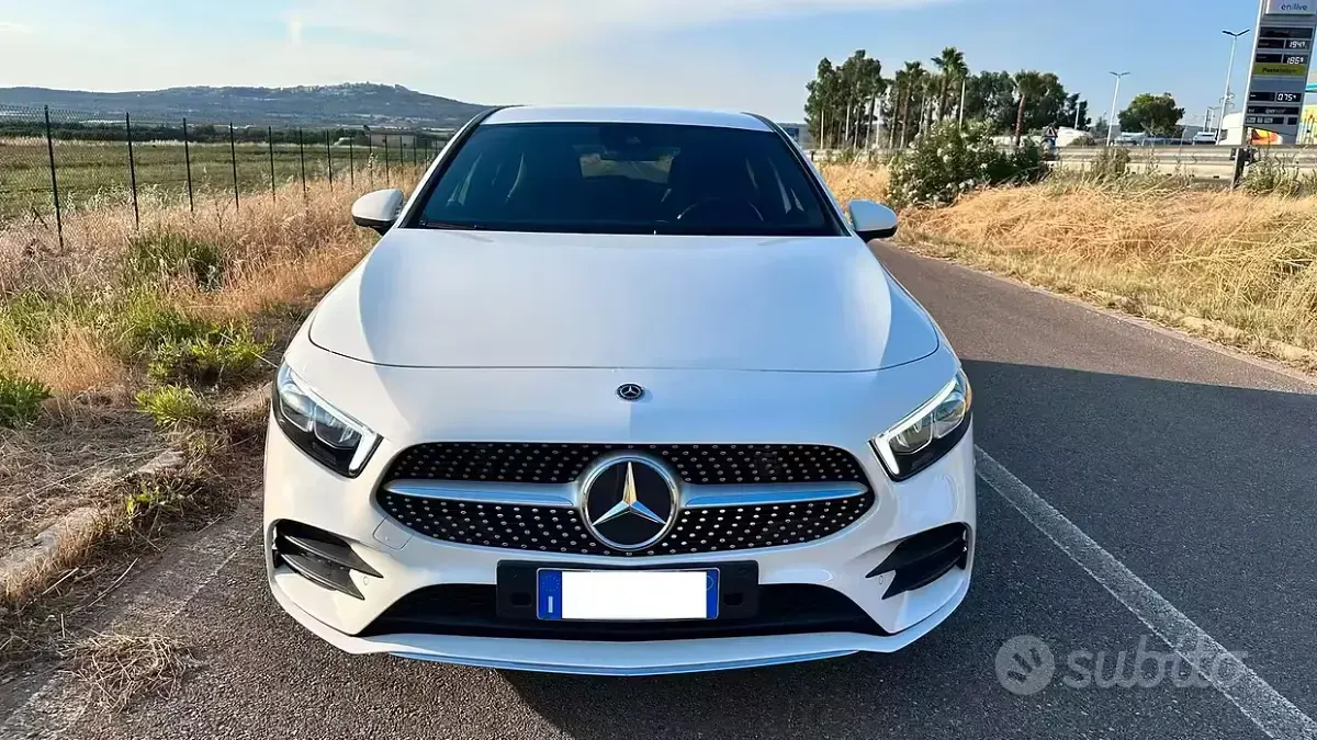 Usata Mercedes 180 AMG line 116 CV (85 kW) 2019 Bianco Berlina