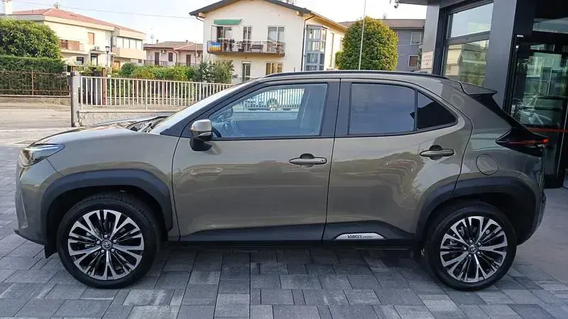 Usata Toyota Yaris Lounge 92 CV (67 kW) 2023 Utilitaria