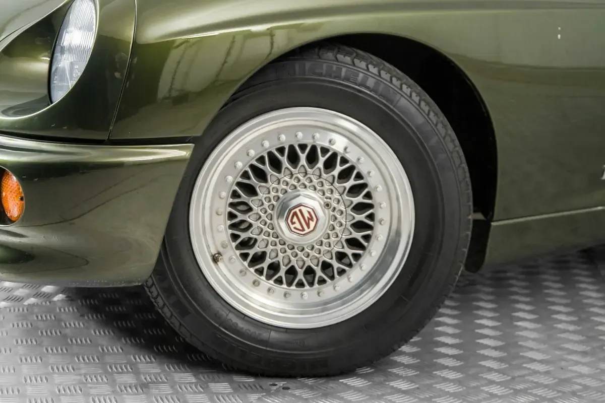 Usata MG RV8 192 CV (141 kW) 1991 Verde Cabrio