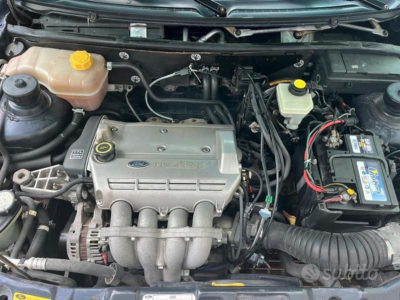 Usata Ford Puma 125 CV (91 kW) 1998 Blu Coupé