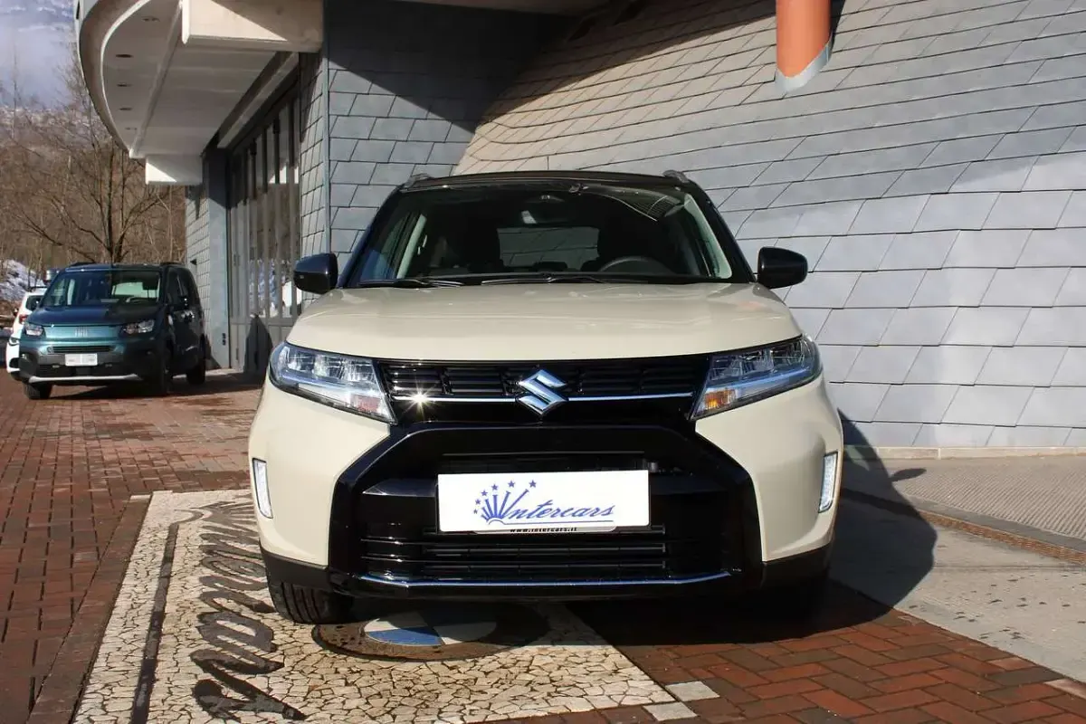 Nuova Suzuki Vitara Cool 110 CV (80 kW) 2026 Grigio SUV